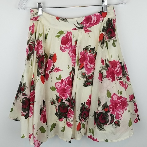TWENTY ONE | FLORAL SKIRT - Picture 6 of 8